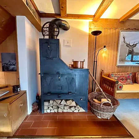 Villa Hideaway By The River