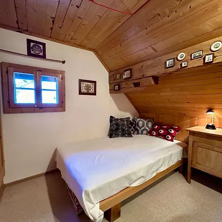 Villa Hideaway By The River