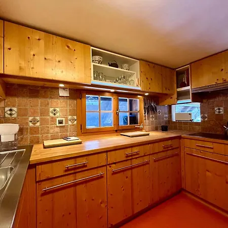 Villa Hideaway By The River *